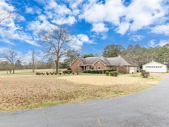 3rd image of 1380 Elliott Rd