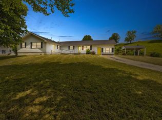 100 Yeller Hoss Ln, Mount Sterling, KY 40353