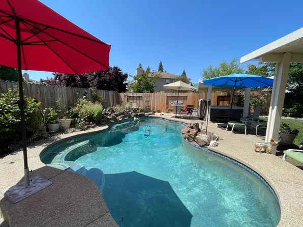 545 Yale Dr, Roseville, CA 95678