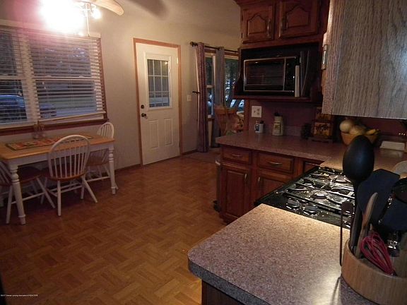3rd image of 806 Eugenia Dr
