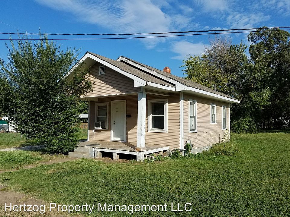1st image of 107 E Cleveland Ave