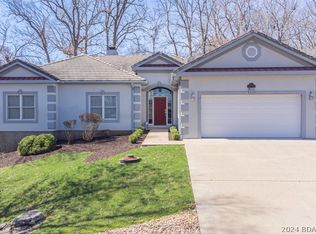 13 Avilia Dr, Sunrise Beach, MO 65079
