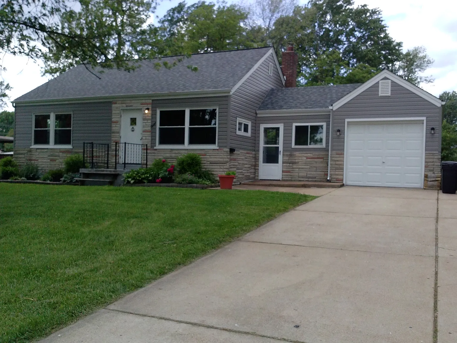 13 Cliff Dr photo 1