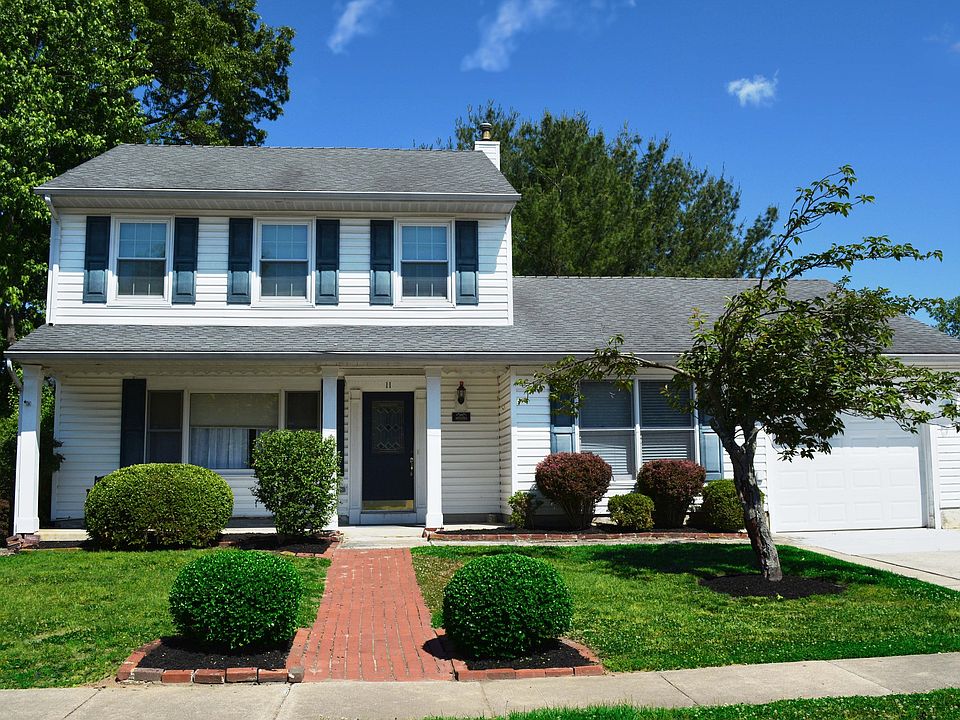 1st image of 11 Williamsburg Ct