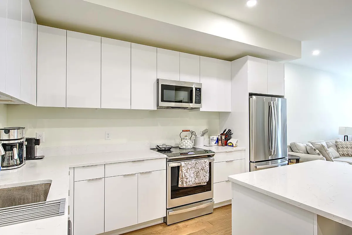 Building Photo - 71 Richmond St #4C