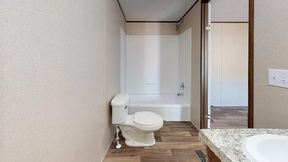 13 Imperial Valley Dr, Springfield, IL 62702 Zillow