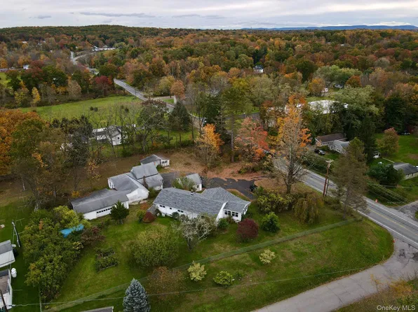 748 State Route 52, Montgomery, NY 12586