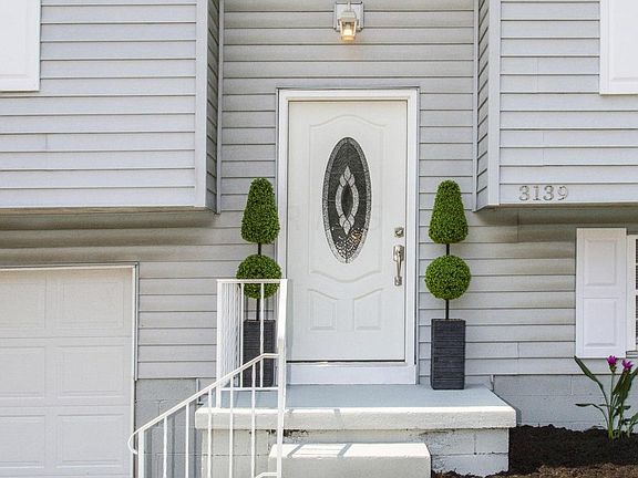 2nd image of 3139 Arrowsmith Dr