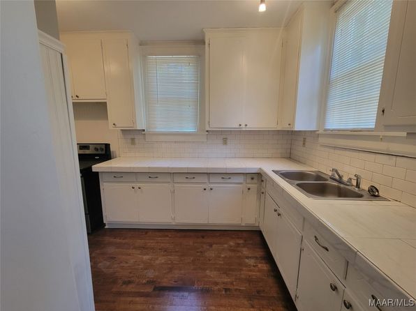 montgomery-alabama-442146950 picture