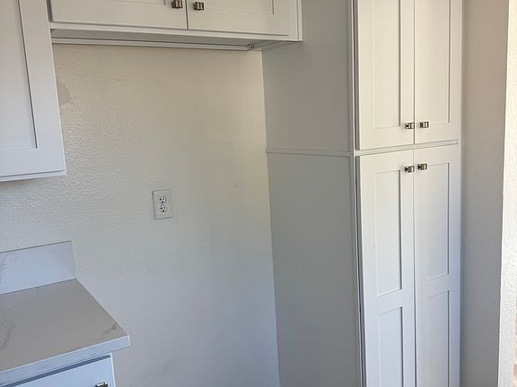 3rd image of 2021 S Campus Ave APT F