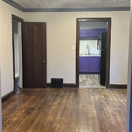 2nd image of 4246 E 133rd St #2