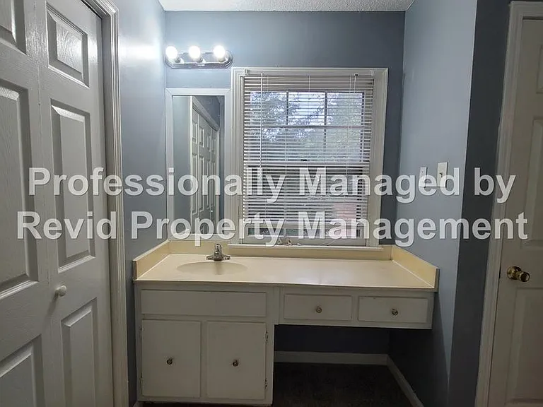 6771 Bainbridge Dr — Photo 24