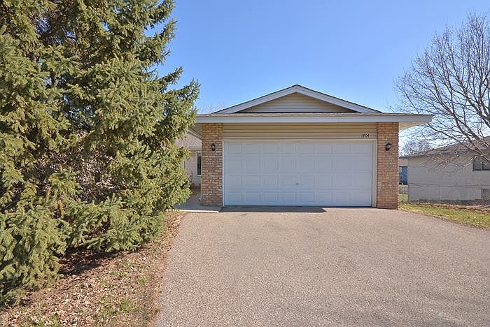 1st image of 1704 Lacota Ln