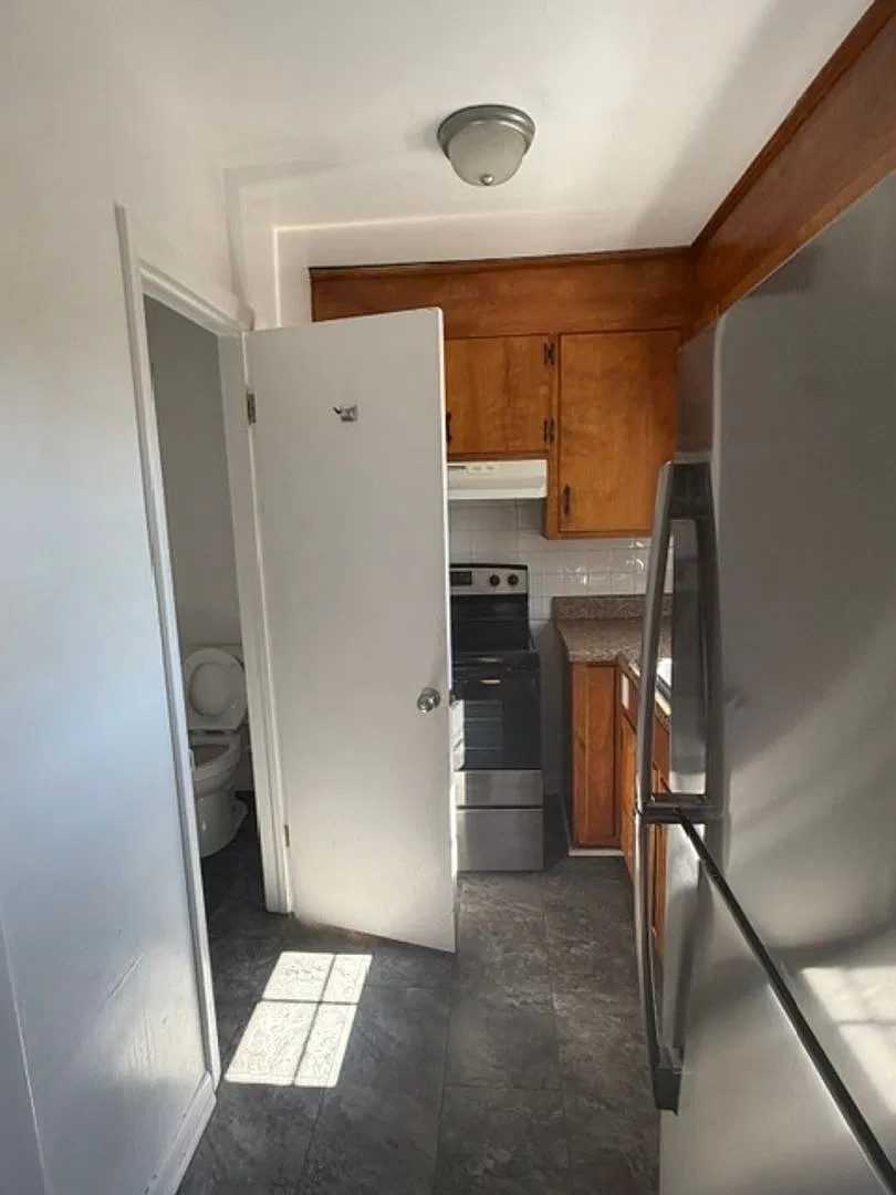 700 Skyline Cir — Photo 3