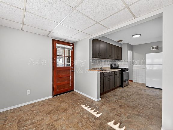 4th image of 1414 Comet Dr