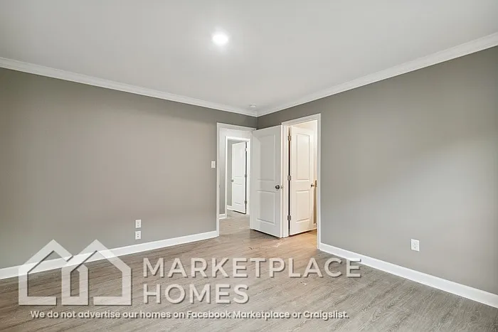 2102 Moss St — Photo 15