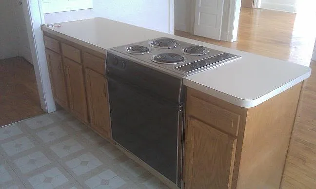 2 bed, 761 sqft, $890 — Photo 3