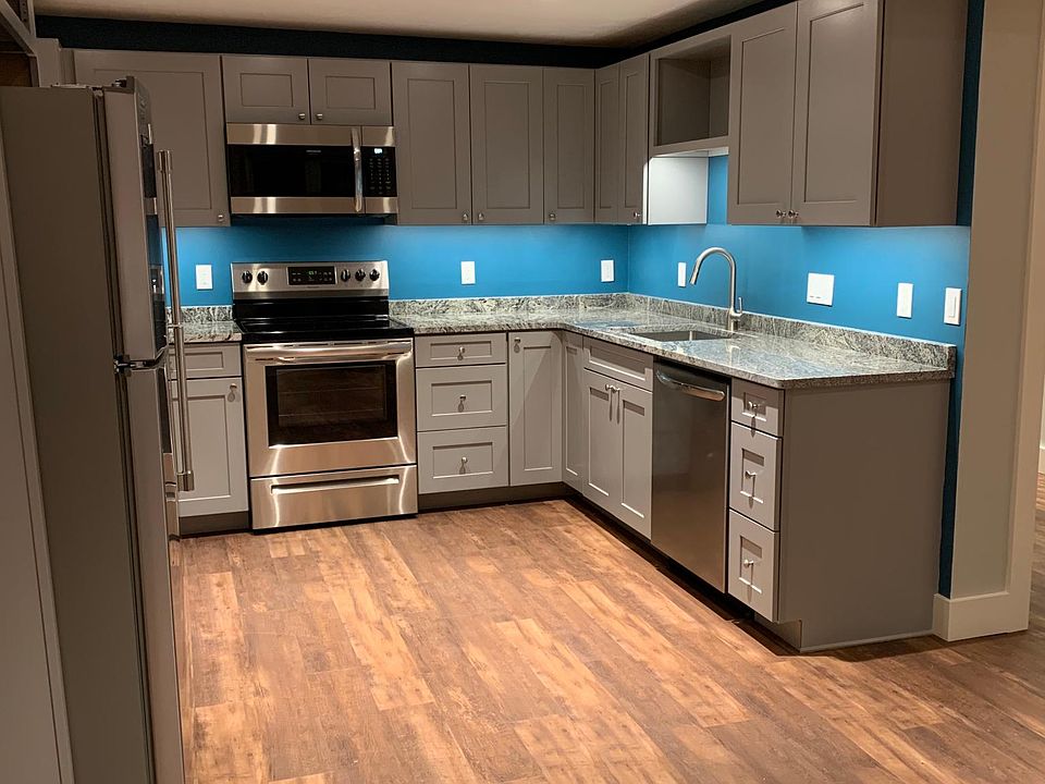 1st image of 91 Bradley St #203