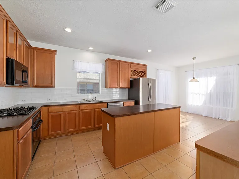 2618 Bridgestone Park Ln — Photo 19