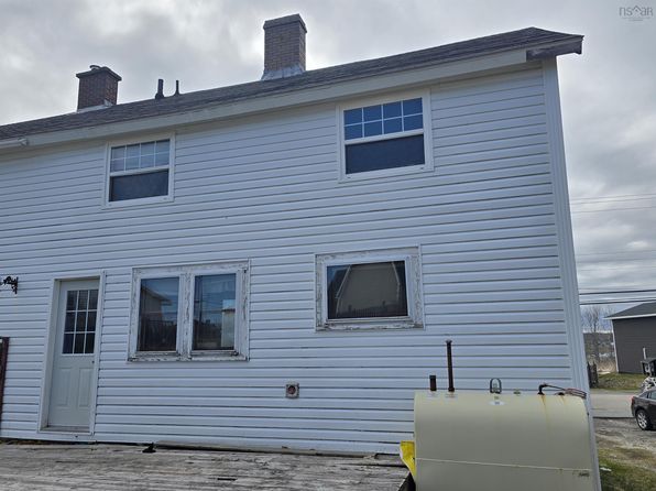 98 Richmond St, Sydney, NS B1P 2V2