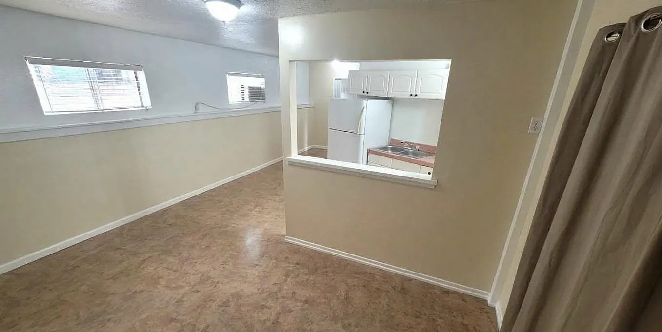 Studio, 750 sqft, $1,400 — Photo 1