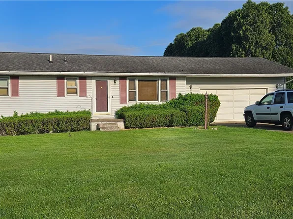 64271 Warne Dr, Cambridge, OH 43725