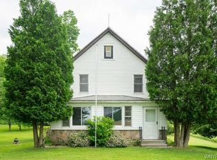 11095 Sharp St, East Concord, NY 14055