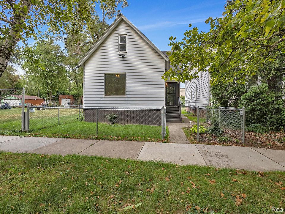 4450 Military St, photo 2