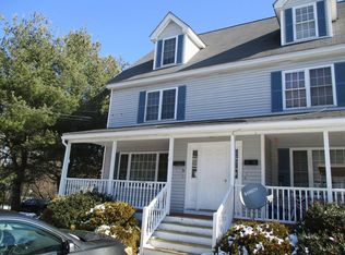 1 Peaslee Ter #D, Methuen, MA 01844