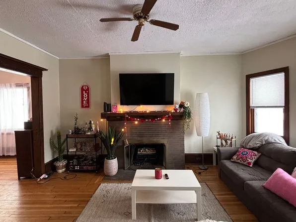 2944-46 N. Maryland Ave.