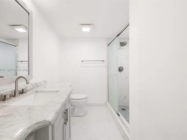 2401 S Ocean Dr #2402 — Photo 13