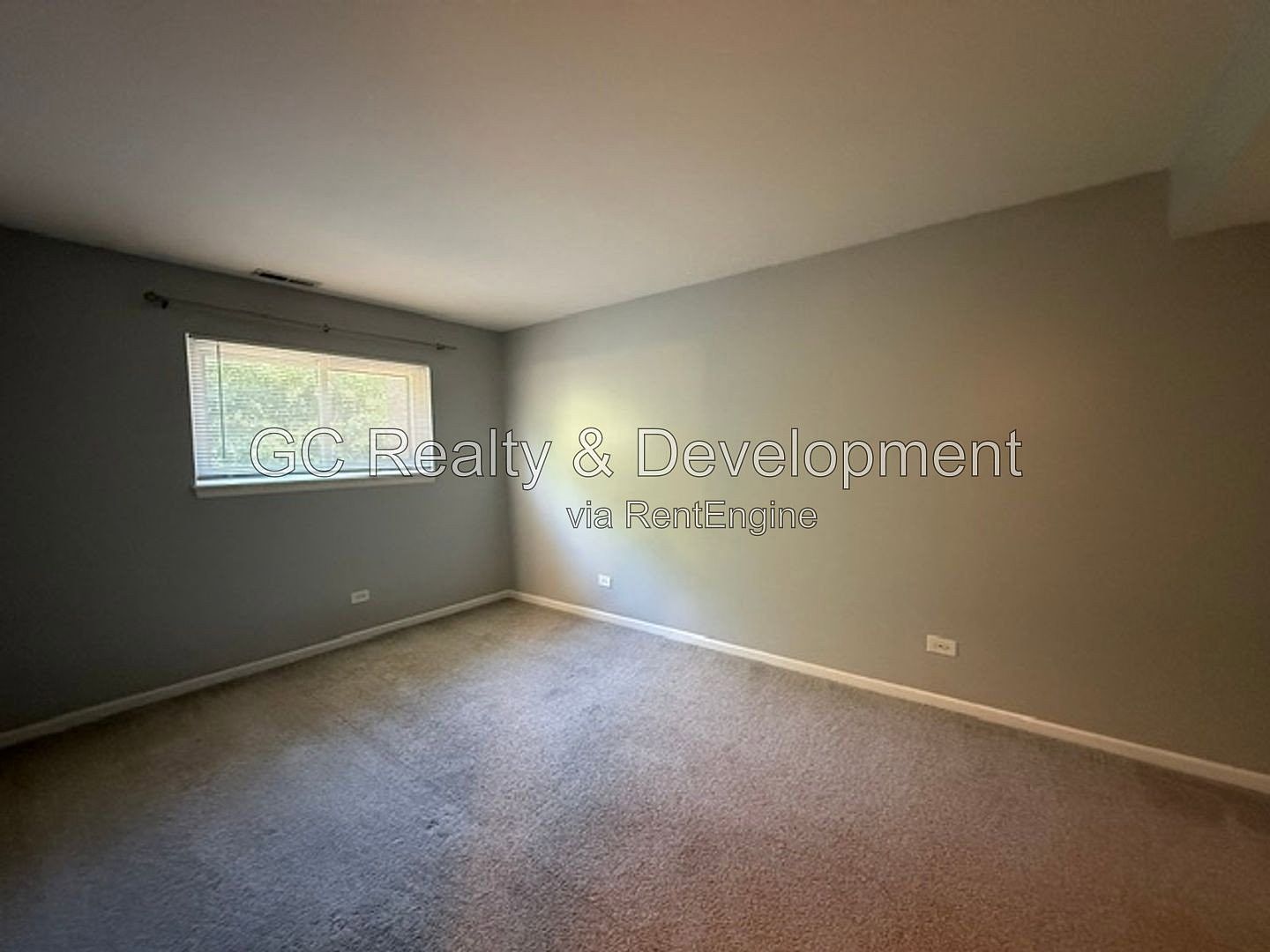 2250 Abbeywood Dr APT B