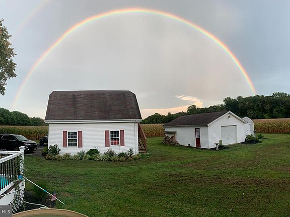 3rd image of 3406 Horn Rd