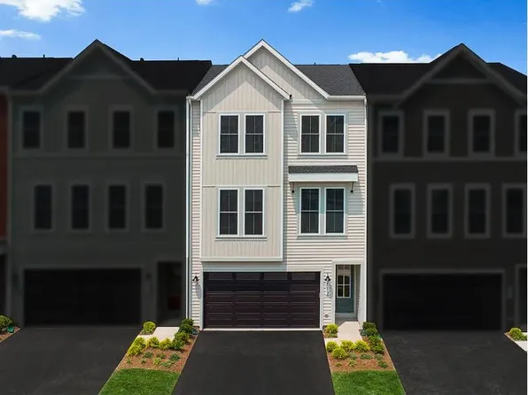 112 Galaxy Pl, Stephenson, VA 22656