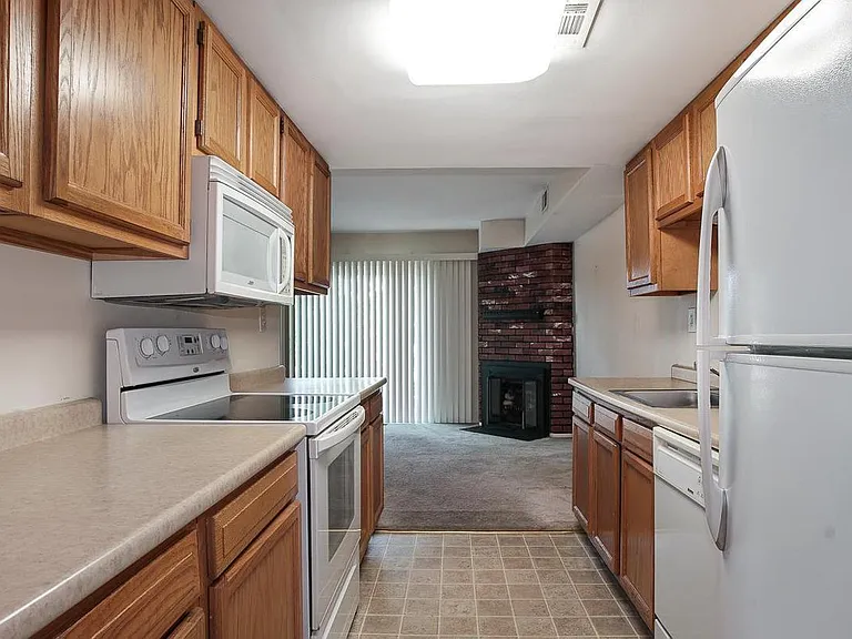 2309 Ionoff Rd — Photo 4