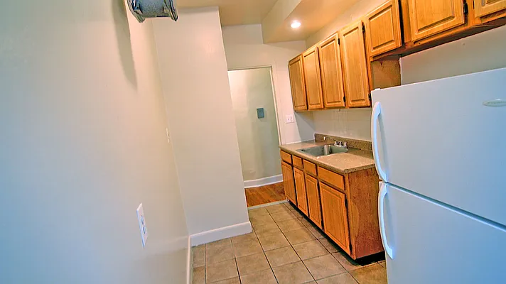 Rented by Tryax Realty Management | media 11