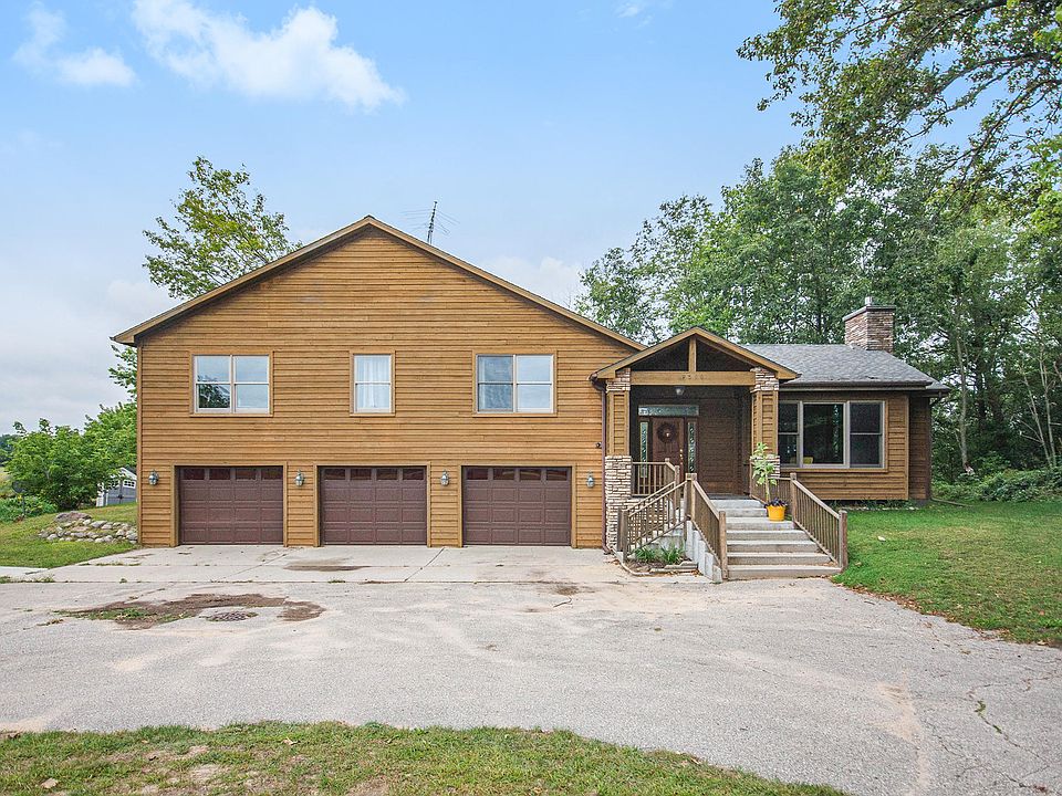 1st image of 9500 Tiffany Pines Dr NE