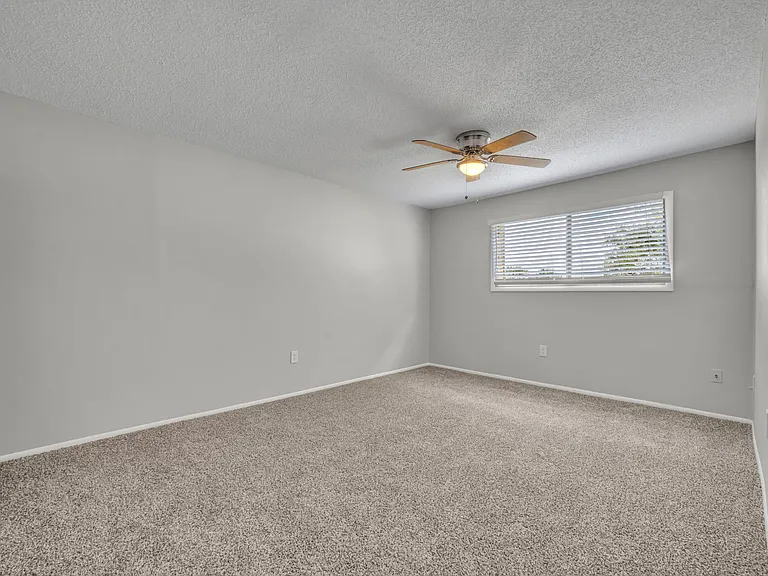 962 Lake Destiny Rd — Photo 13