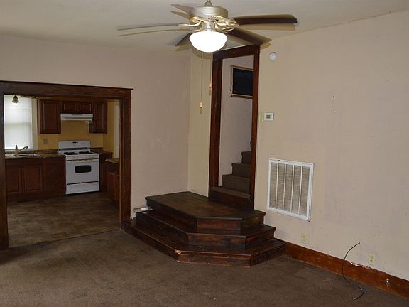 3rd image of 300 N Cole St