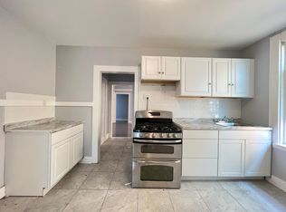 124 Paine Ave APT 2R, Irvington, NJ 07111