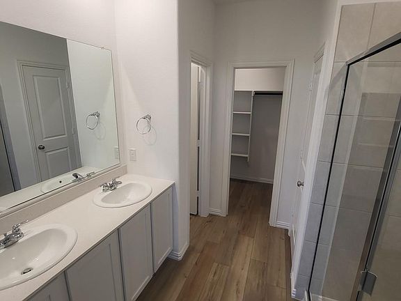 5th image of 2508 Eden Creek Dr