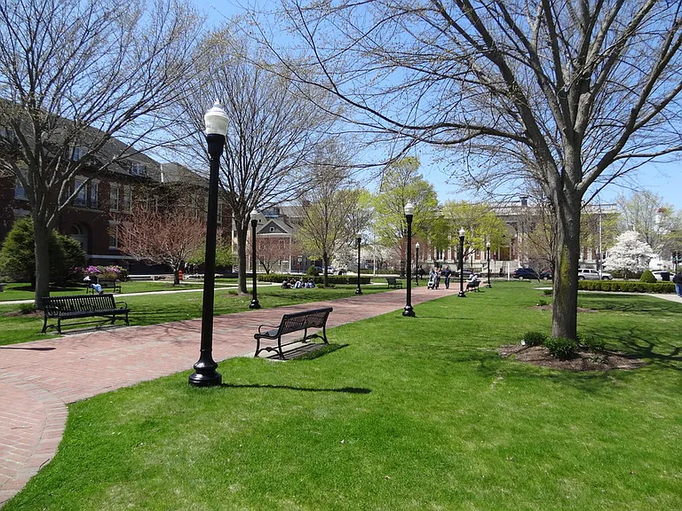Steps away from Beverly Common
