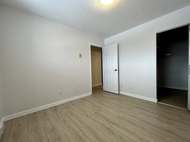 306 Balsam St #20 — Photo 10