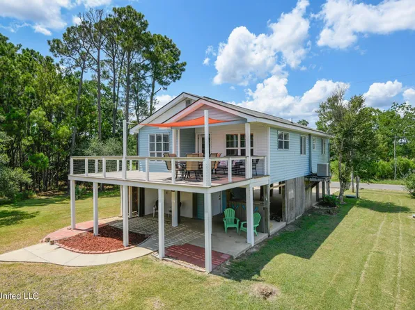 5047 Tennessee St, Bay Saint Louis, MS 39520