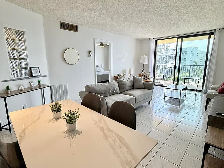 801 N Ocean Blvd #802 — Photo 4