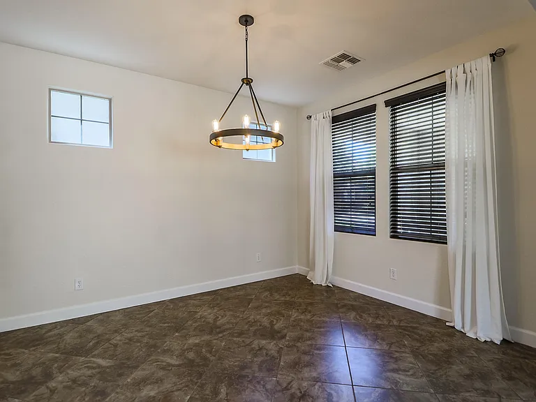 3457 E Orchid Ln — Photo 7