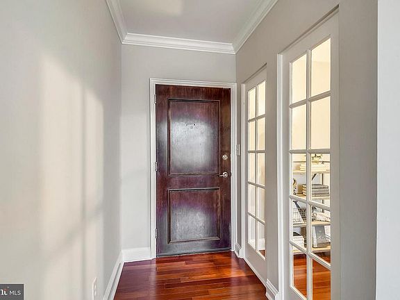 4th image of 719 S Saint Asaph St APT 304
