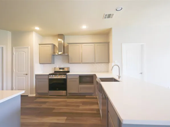 9717 Mulligan Dr, McKinney, TX 75072