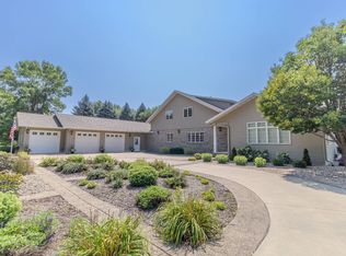 1393 Springfield Pkwy, Jackson, MN 56143