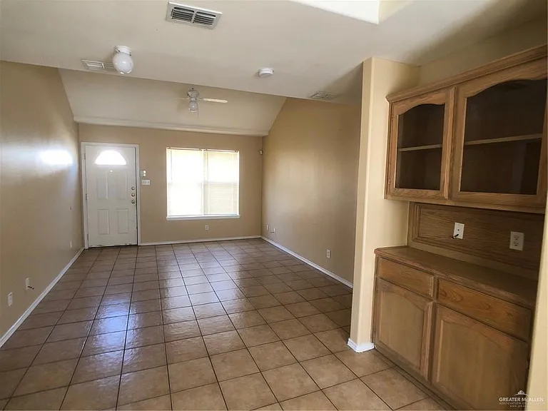 2027 W Western Dr #2 — Photo 13
